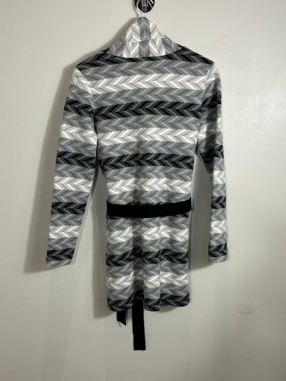 NWOT Adrienne Vittadini Women’s Belted Cardigan Sweater Coat Large Grey Black G - Picture 3 of 5